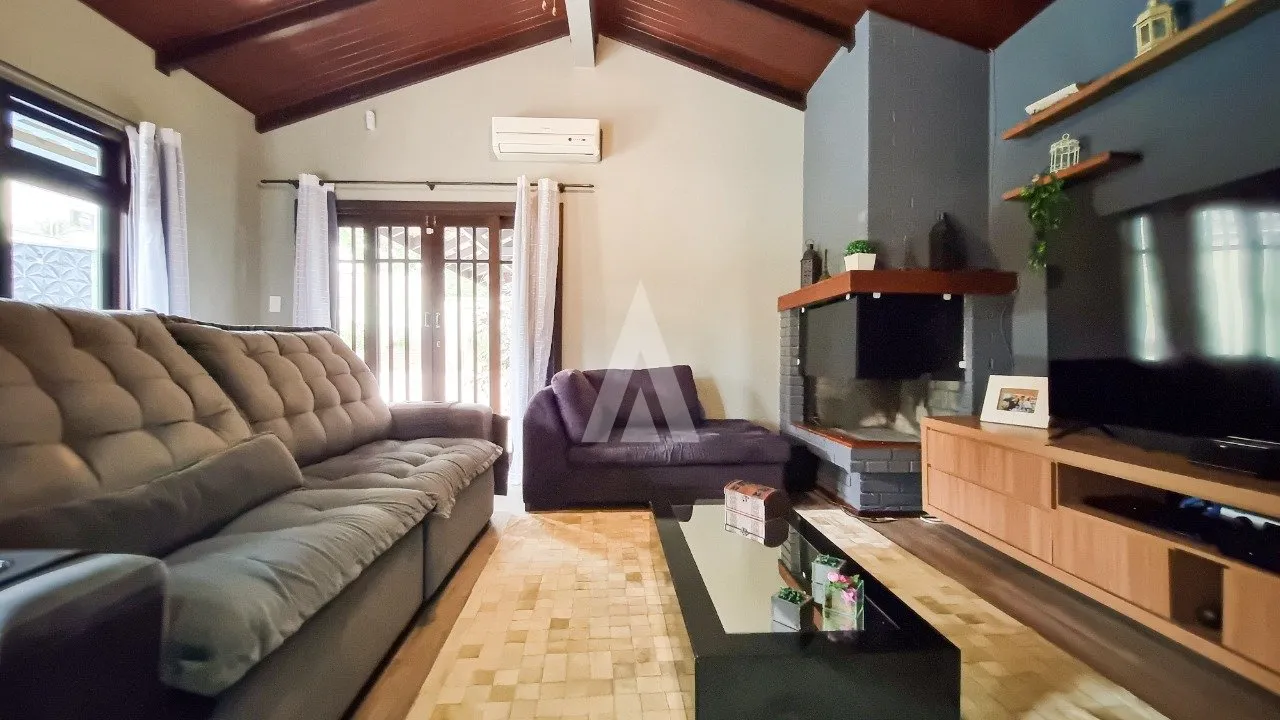 Ótima residência averbada com 3 quartos à venda no bairro Costa e Silva em Joinville - SC por R$ 1.250.000,00 — foto 3
