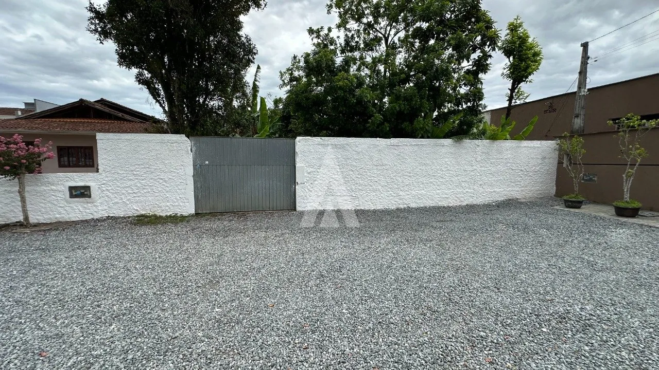 Terreno plano a venda no bairro Iririu com 450,00m2 em Joinville -SC por R$ 475.000,00 - foto 1