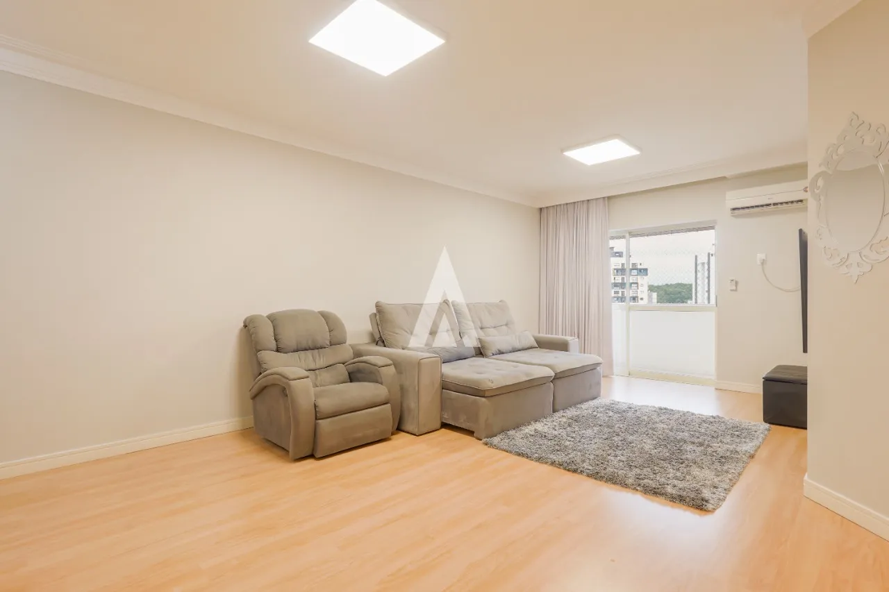 Apartamento com 1 suíte e 3 quartos à venda no bairro Anita Garibaldi em Joinville-SC. Valor: R$ 1.100.000,00. — foto 3