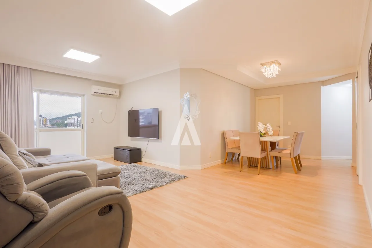 Apartamento com 1 suíte e 3 quartos à venda no bairro Anita Garibaldi em Joinville-SC. Valor: R$ 1.100.000,00. — foto 7