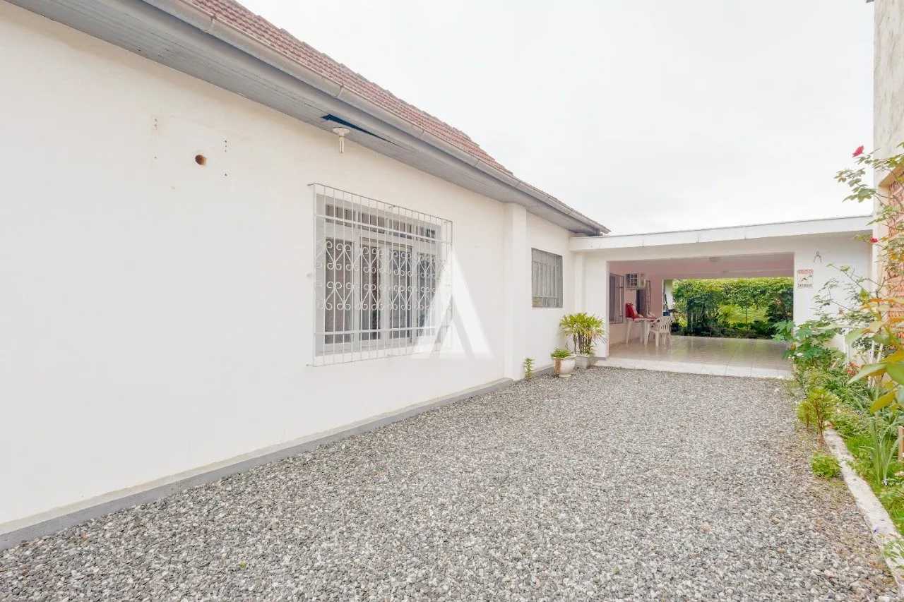 Terreno com 737,7m à venda no bairro Iririú em Joinville-SC por R$1.080.000,00. — foto 2