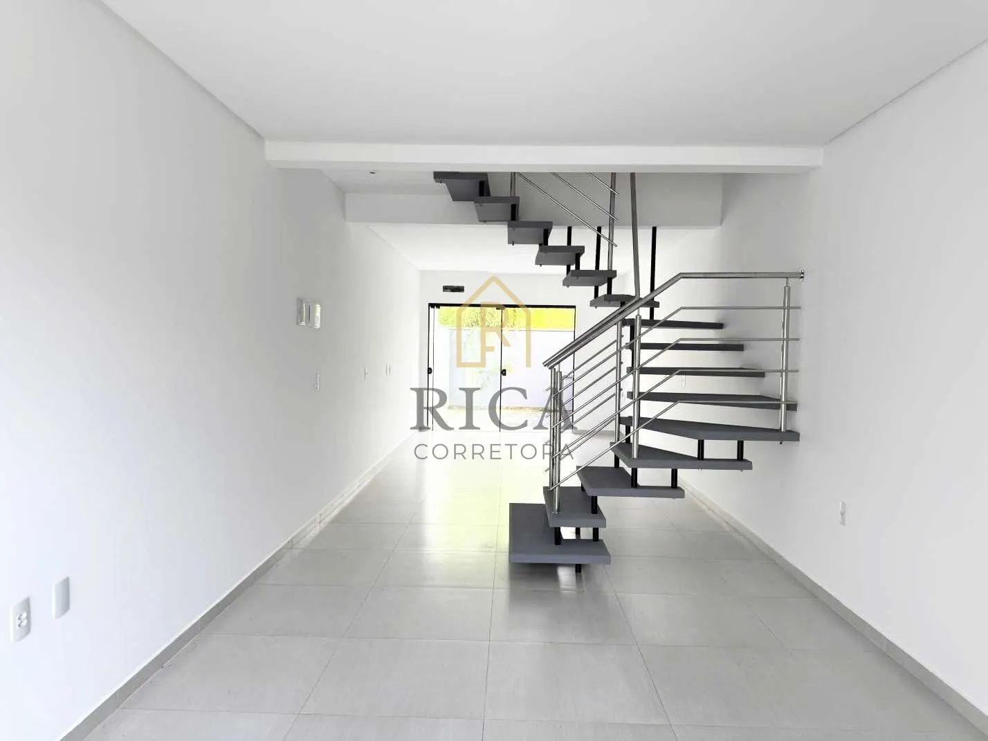 Sobrado em Tribess, Blumenau/SC - foto 1