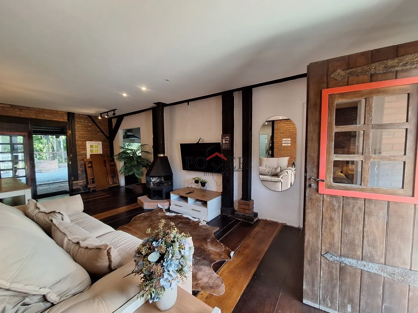 Pousada composta por 3 lindas Casas Estilo Enxaimel, totalmente mobiliadas, inclusive eletrodomésticos, no Centro de Pomerode, já faturando bem no AirBnB. — foto 5