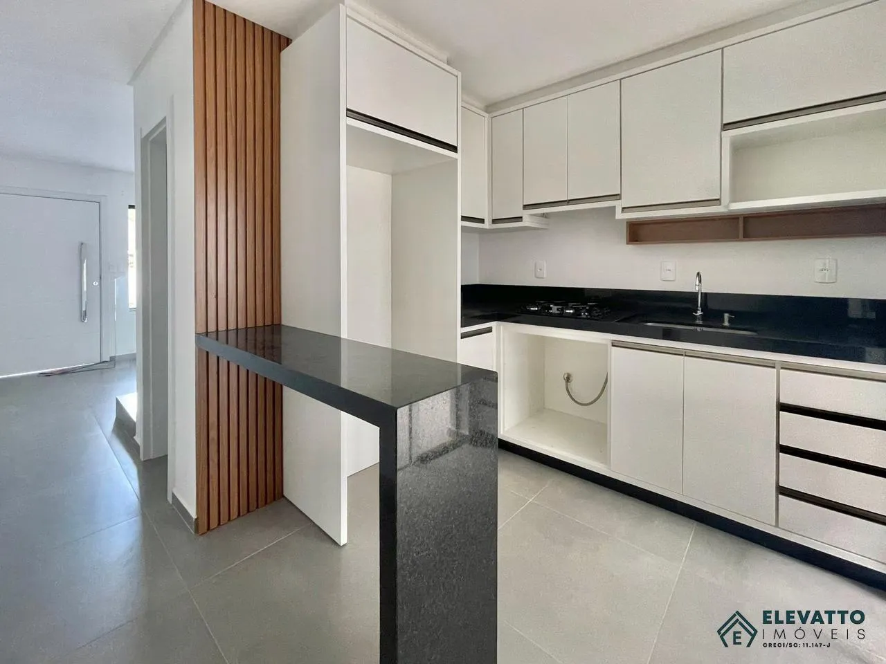 Casa para Venda em Blumenau, Água Verde, 2 dormitórios, 2 banheiros, 2 vagas - foto 1