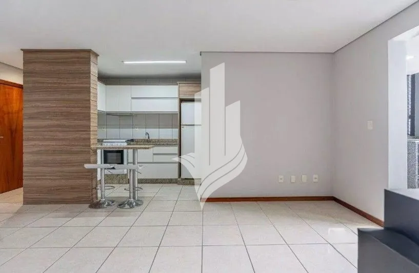 Apartamento semi mobiliado no bairro Água Verde - foto 1