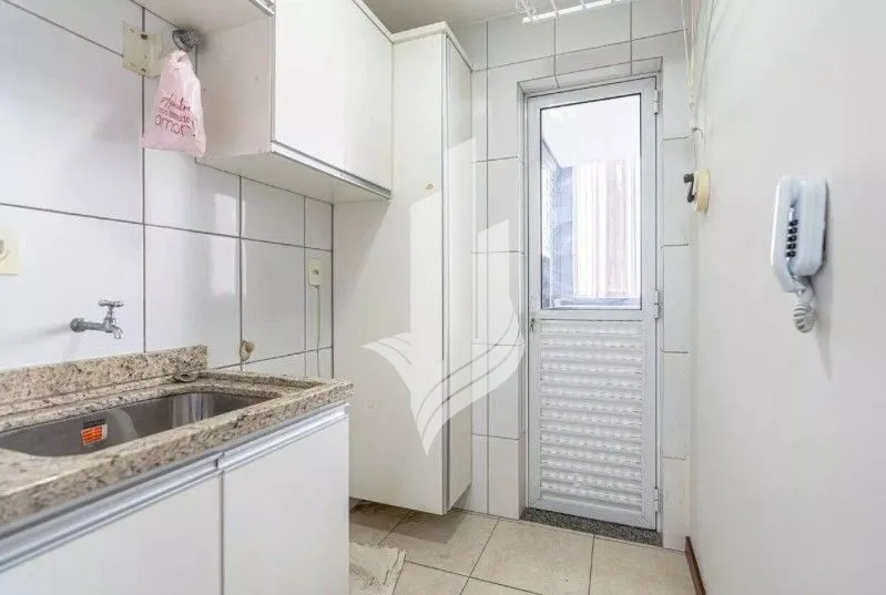 Apartamento semi mobiliado no bairro Água Verde — foto 7