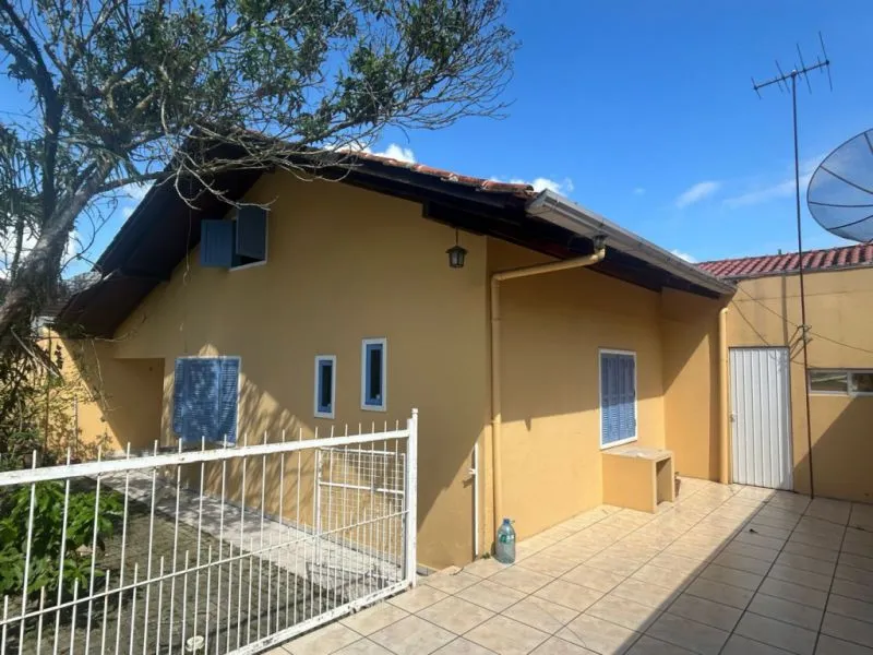 Duas casas a venda no bairro Figueira. - foto 1