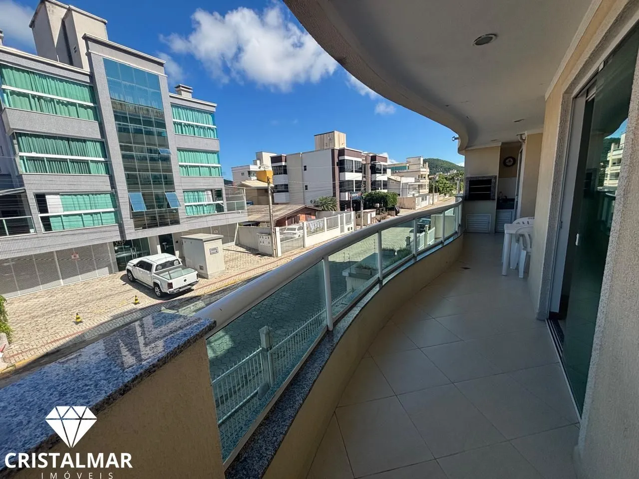 Ótimo Apartamento, Frente, Sol da Manhã, Sacada grande, Praia Bombas — foto 4