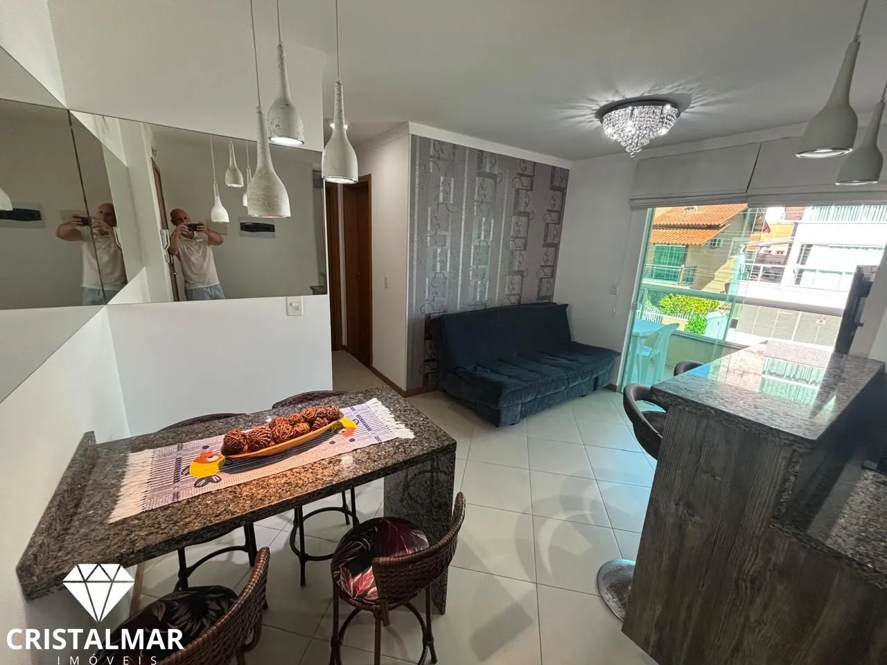 Ótimo Apartamento, Frente, Sol da Manhã, Sacada grande, Praia Bombas — foto 6