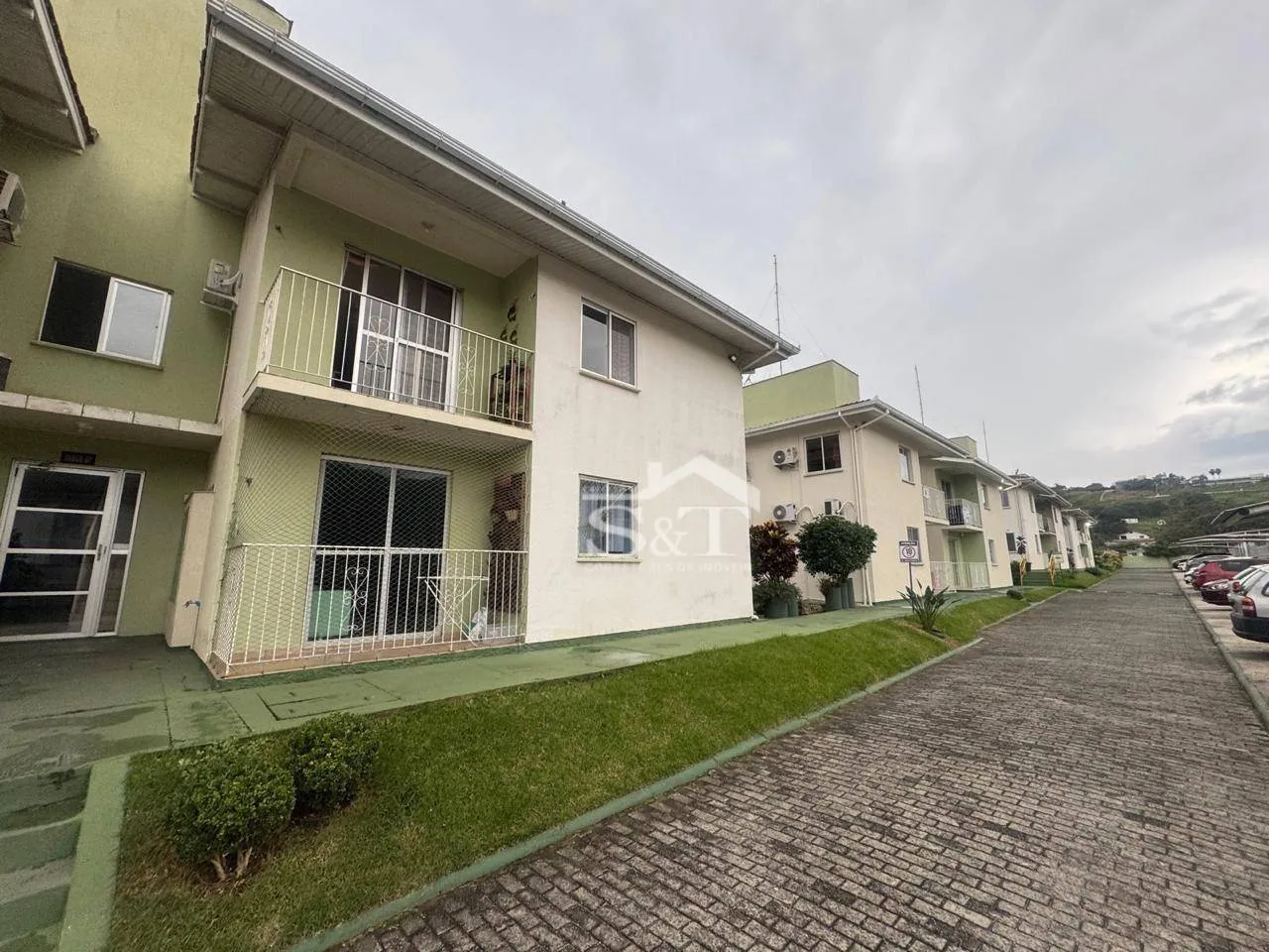 Apartamento com 3 dormitórios à venda, 65 m por R$ 440.000,00 - Vargem Do Bom Jesus - Florianópolis/SC - foto 1