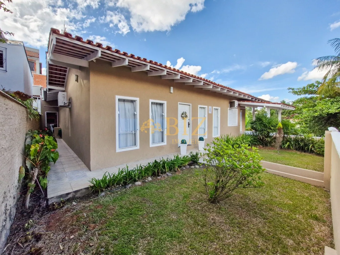 Casa completa com 4 dormitórios, área de festas, piscina e terreno amplo na Itoupava Norte! — foto 2
