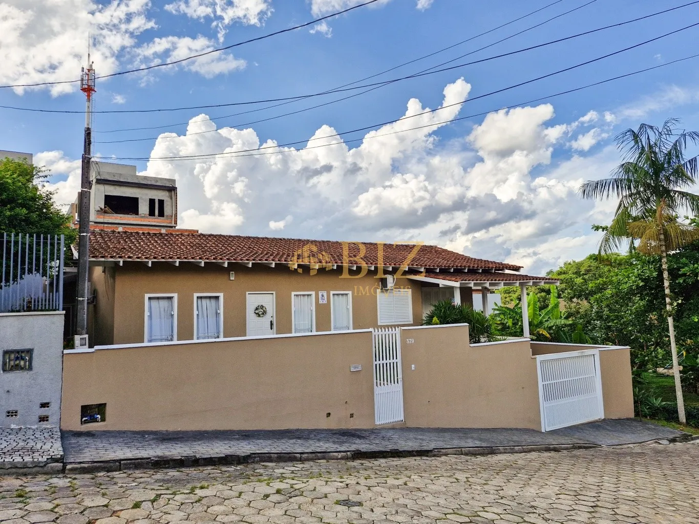 Casa completa com 4 dormitórios, área de festas, piscina e terreno amplo na Itoupava Norte! — foto 3