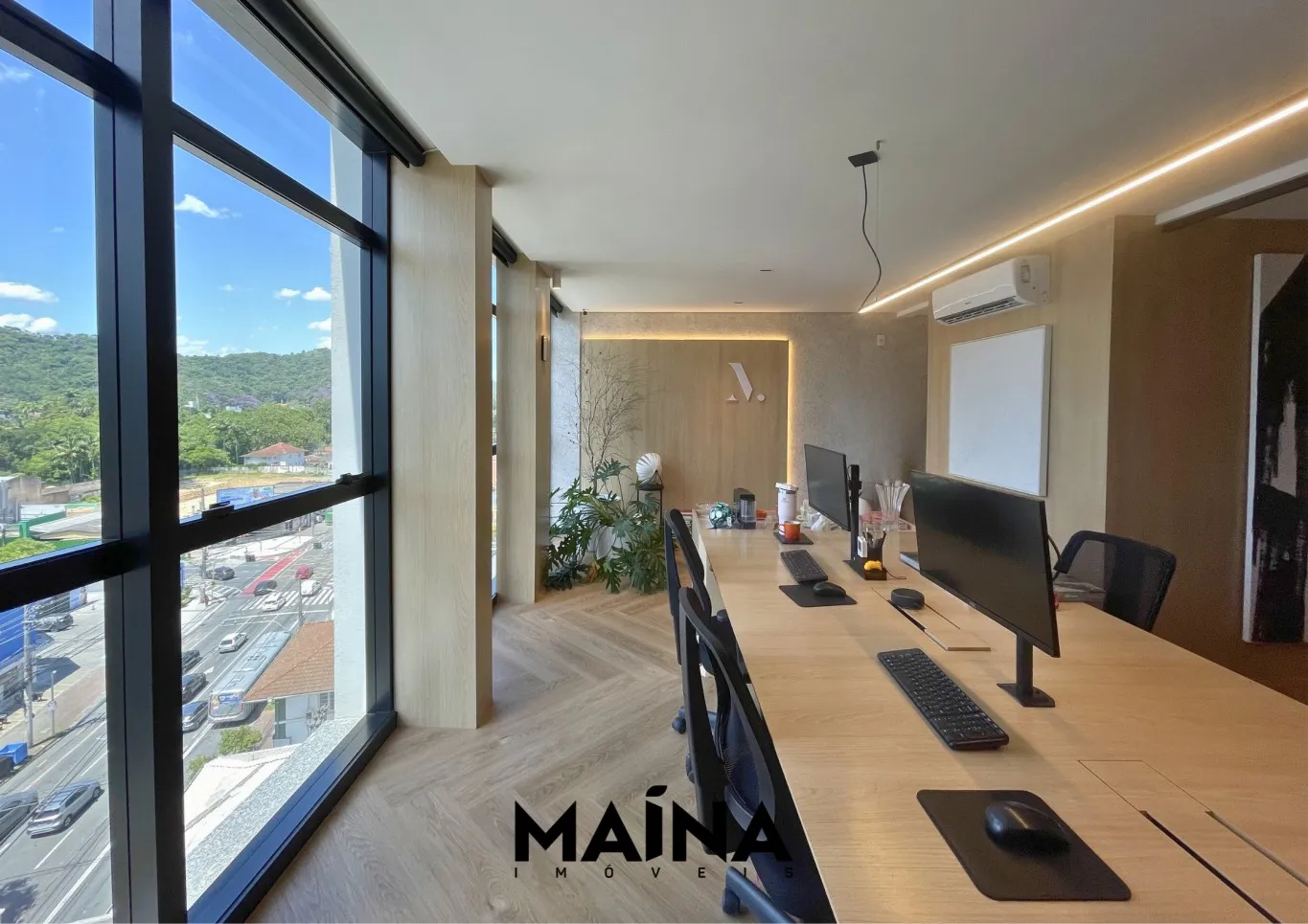 Sala comercial, prédio moderno, ideal para escritórios, consultórios ou empresas. - foto 1