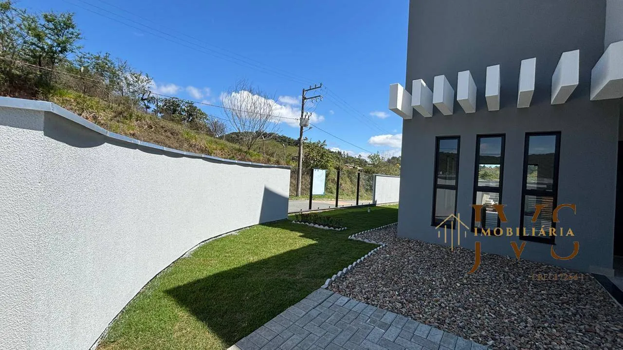 SOBRADO DE ALTO PADRÃO, ESQUINA PRONTO PRA MORAR NO BELA VISTA - GASPAR — foto 2