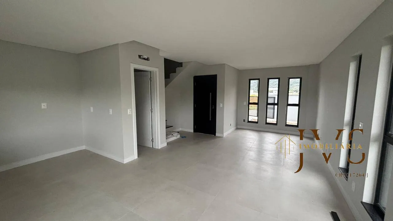 SOBRADO DE ALTO PADRÃO, ESQUINA PRONTO PRA MORAR NO BELA VISTA - GASPAR — foto 5
