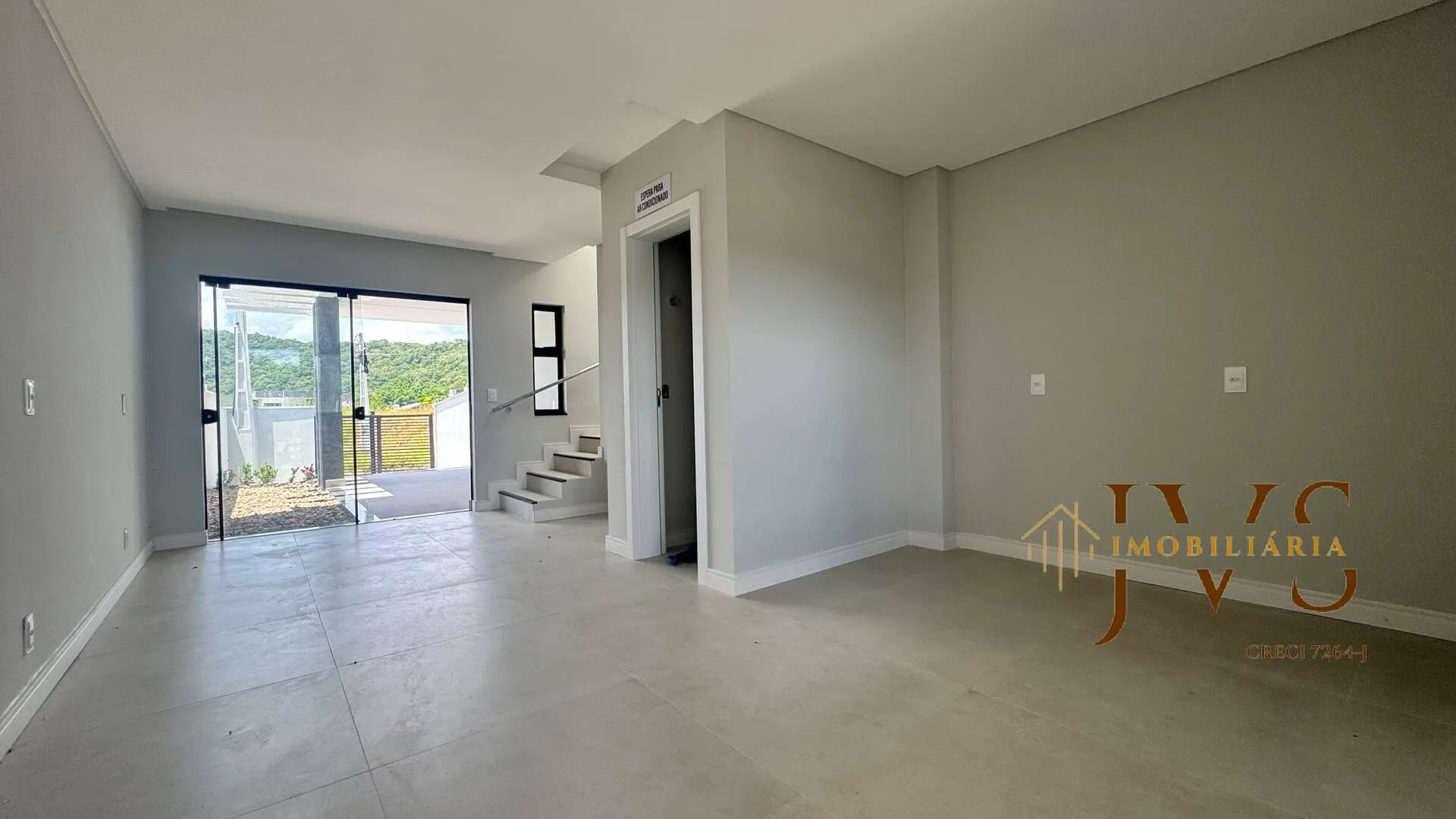 SOBRADO NOVO C/2 SUÍTES, 2 VAGAS E ÓTIMA LOCALIZAÇÃO NO BELA VISTA -GASPAR — foto 4