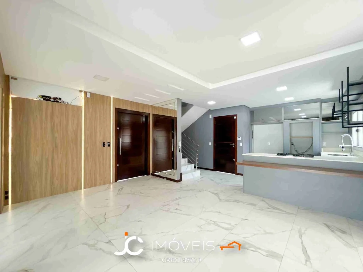 Casa com 3 dormitórios sendo 1 suíte à venda, 166 m por R$ 1.350.000 - Tribess - Blumenau/SC — foto 4