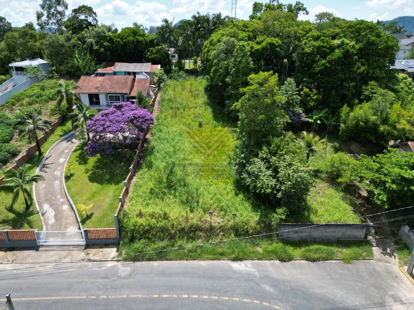 Terreno com16 metros de frente - foto 1