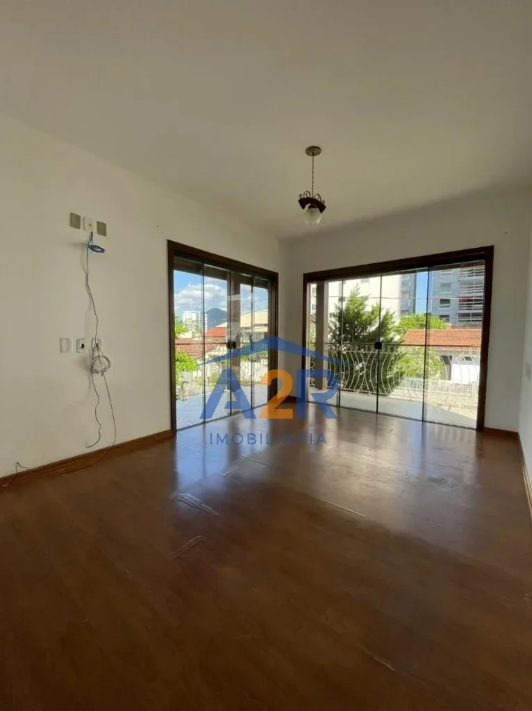 RESIDÊNCIA COM AMPLO TERRENO NO BAIRRO NAÇÕES - INDAIAL/SC — foto 7