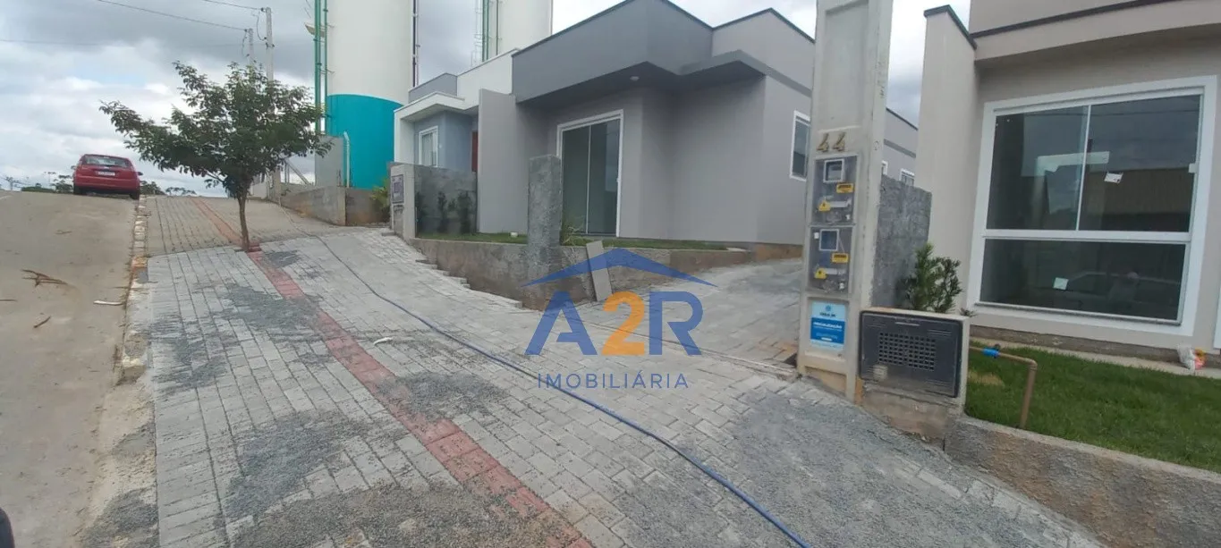 Casa Nova e Pronta - Projeto Moderno com Quintal Amplo — foto 2