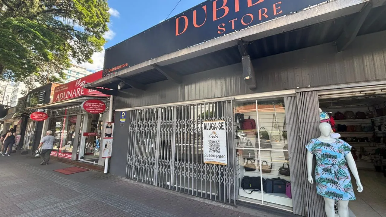 Sala comercial para locação em excelente ponto da Rua 7 de Setembro, em Blumenau! - foto 1