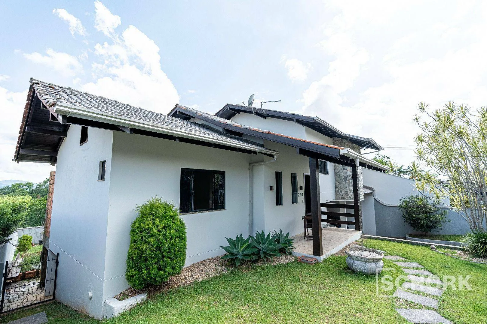 Casa com 3 dormitórios à venda, 225 m por R$ 1.100.000,00 - Escola Agrícola - Blumenau/SC - foto 1