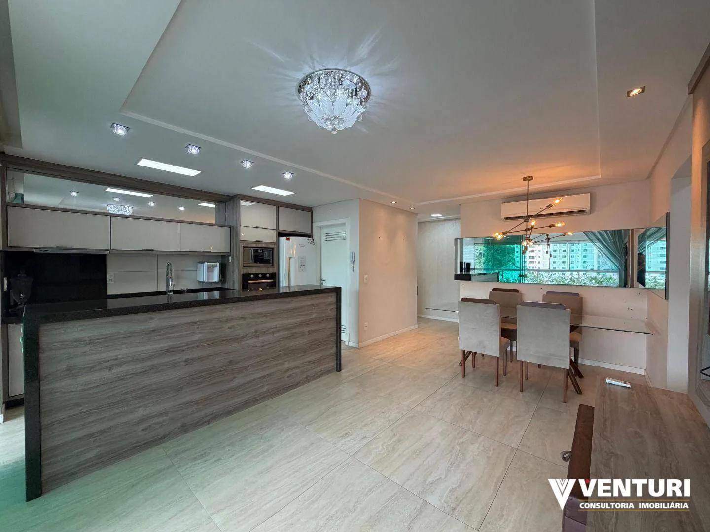 Apartamento com 2 dormitórios, sendo 1 suíte para alugar, 93 m por R$ 5.118/mês - Velha - Blumenau/SC - foto 1