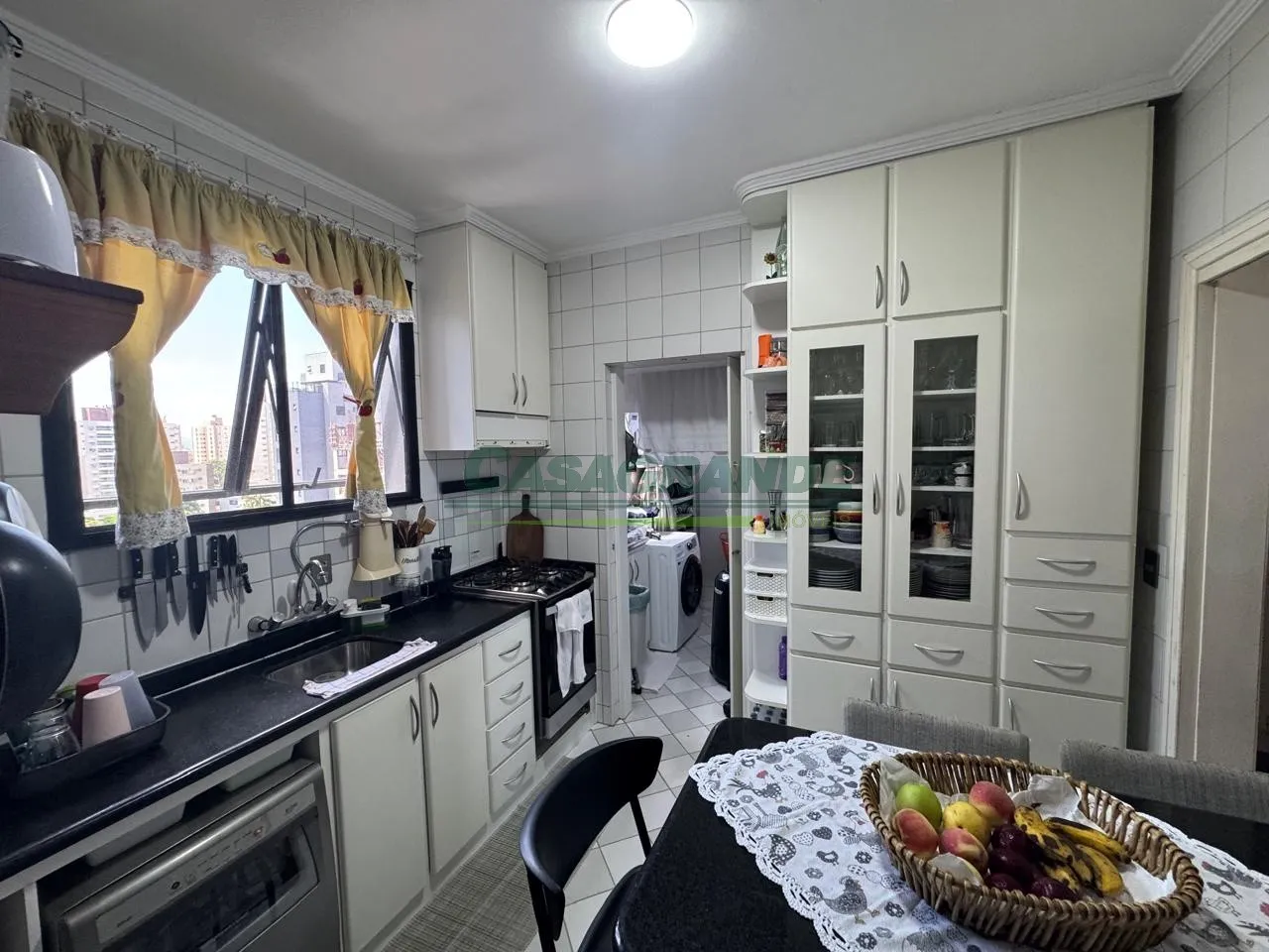 Apartamento em ótima localização no bairro Victor Konder próximo a Tecnofestas, região Central da cidade, a poucos minutos do parque Ramiro, Vila Germânica, Furb e Senior Sistemas. — foto 6