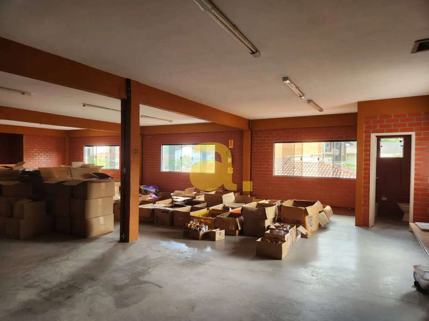 GALPÃO/DPÓSITO/ARMAZÉM COM 5 BANHEIROS PARA ALUGAR, 600 m por R$ 14.000/Mês — foto 2