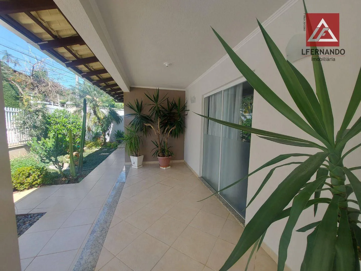 Casa com 5 dormitórios para alugar, 525 m - Salto - Blumenau/SC — foto 3