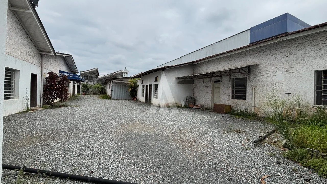 Terreno com 1.599m à venda no bairro América em Joinville-SC por R$5.000.000,00. — foto 2