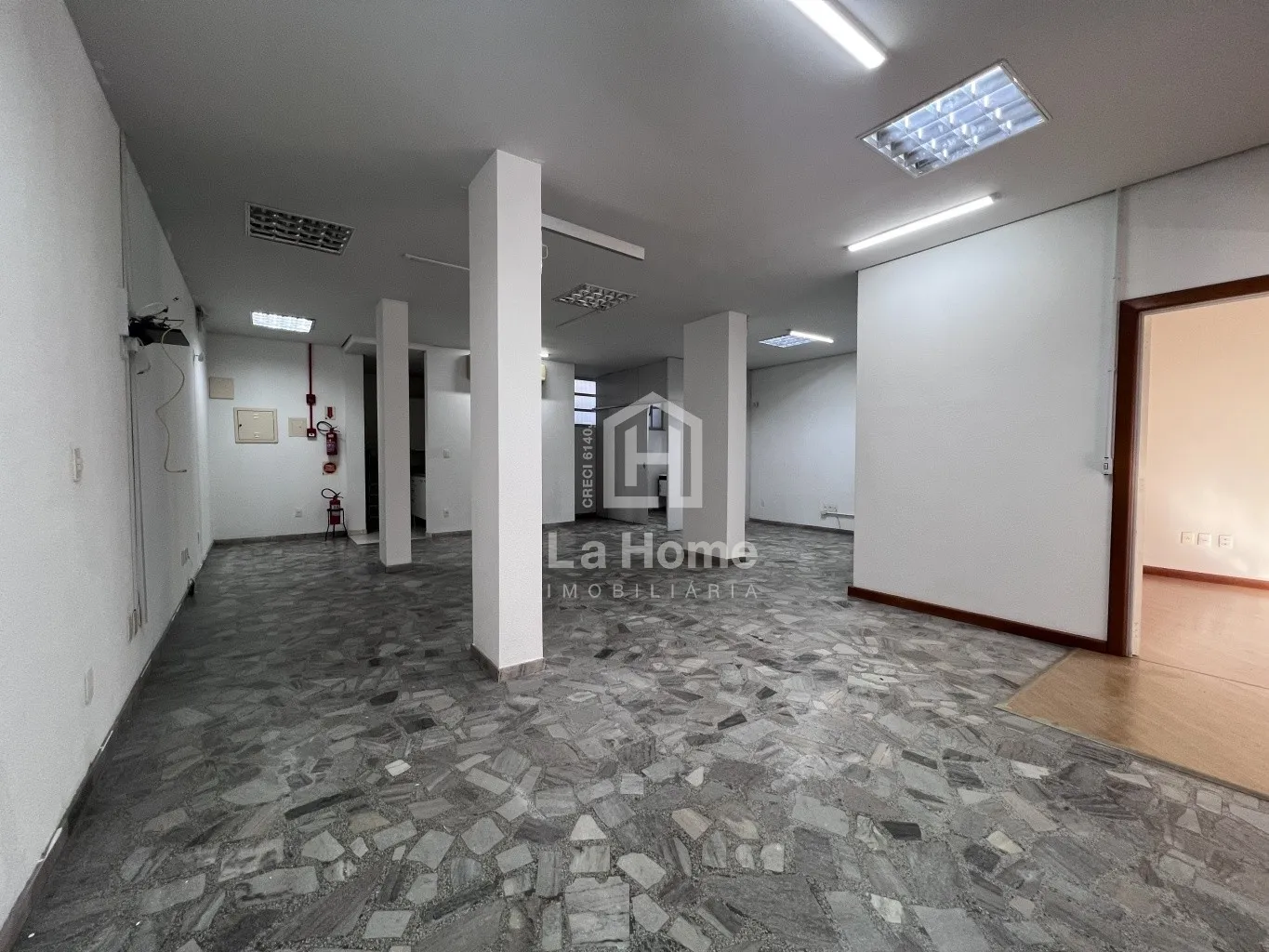 Sala Comercial em Blumenau disponivel para locação. — foto 5