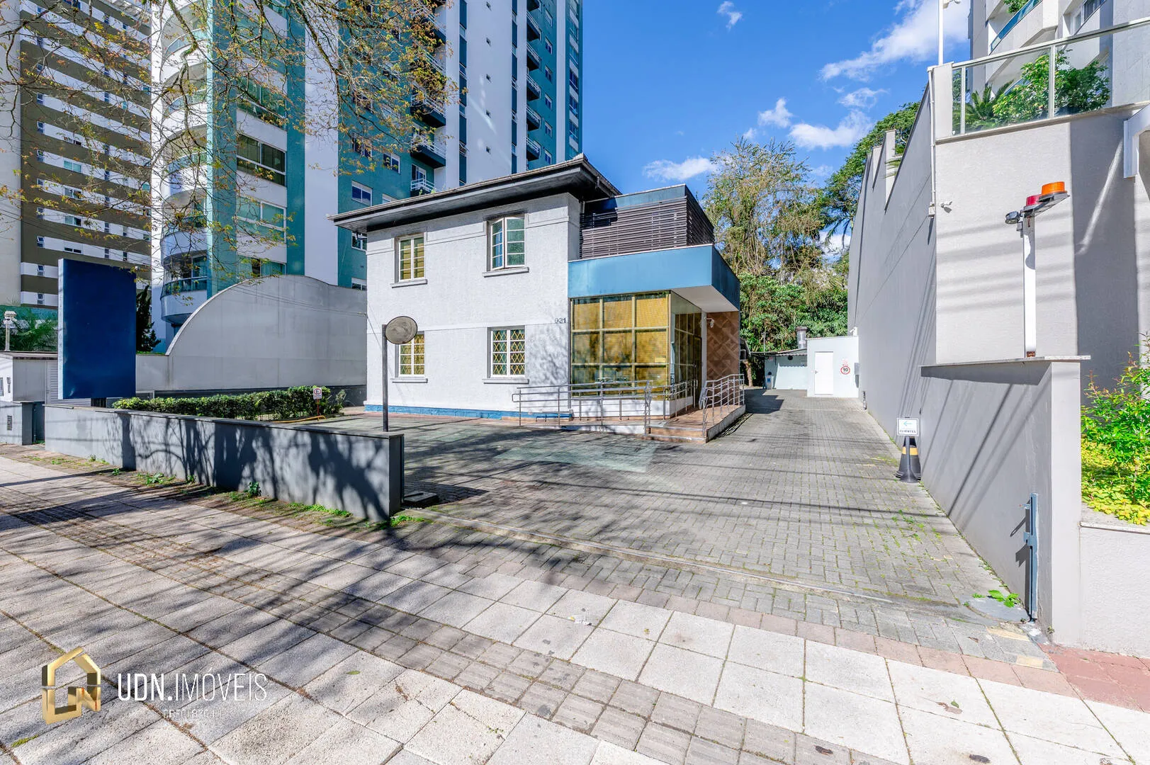 Casa Comercial Ampla com 550m e Estacionamento no Jardim Blumenau — foto 2