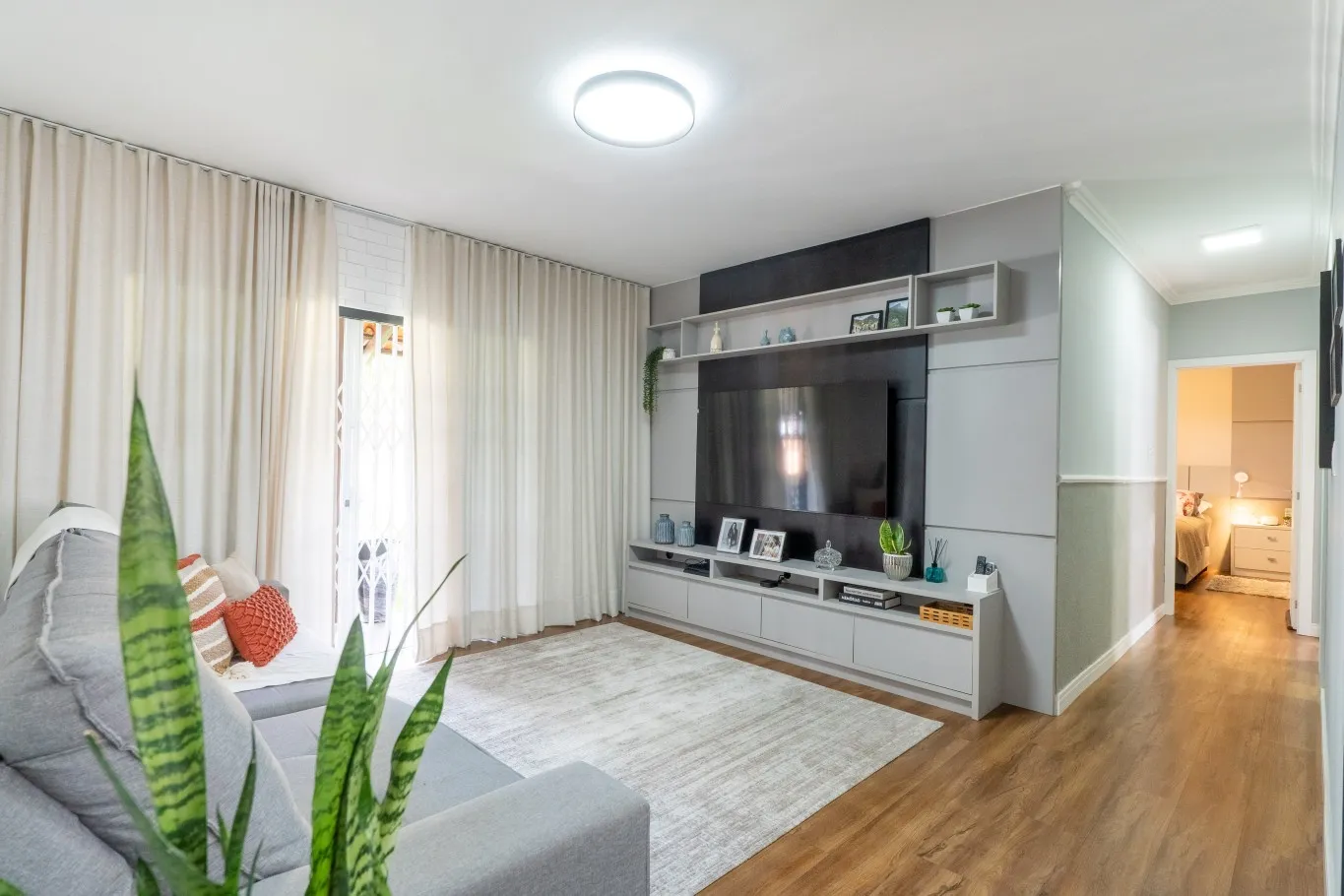 Casa com padrão construtivo renovado e excelente nível de acabamento - Velha Central. — foto 3