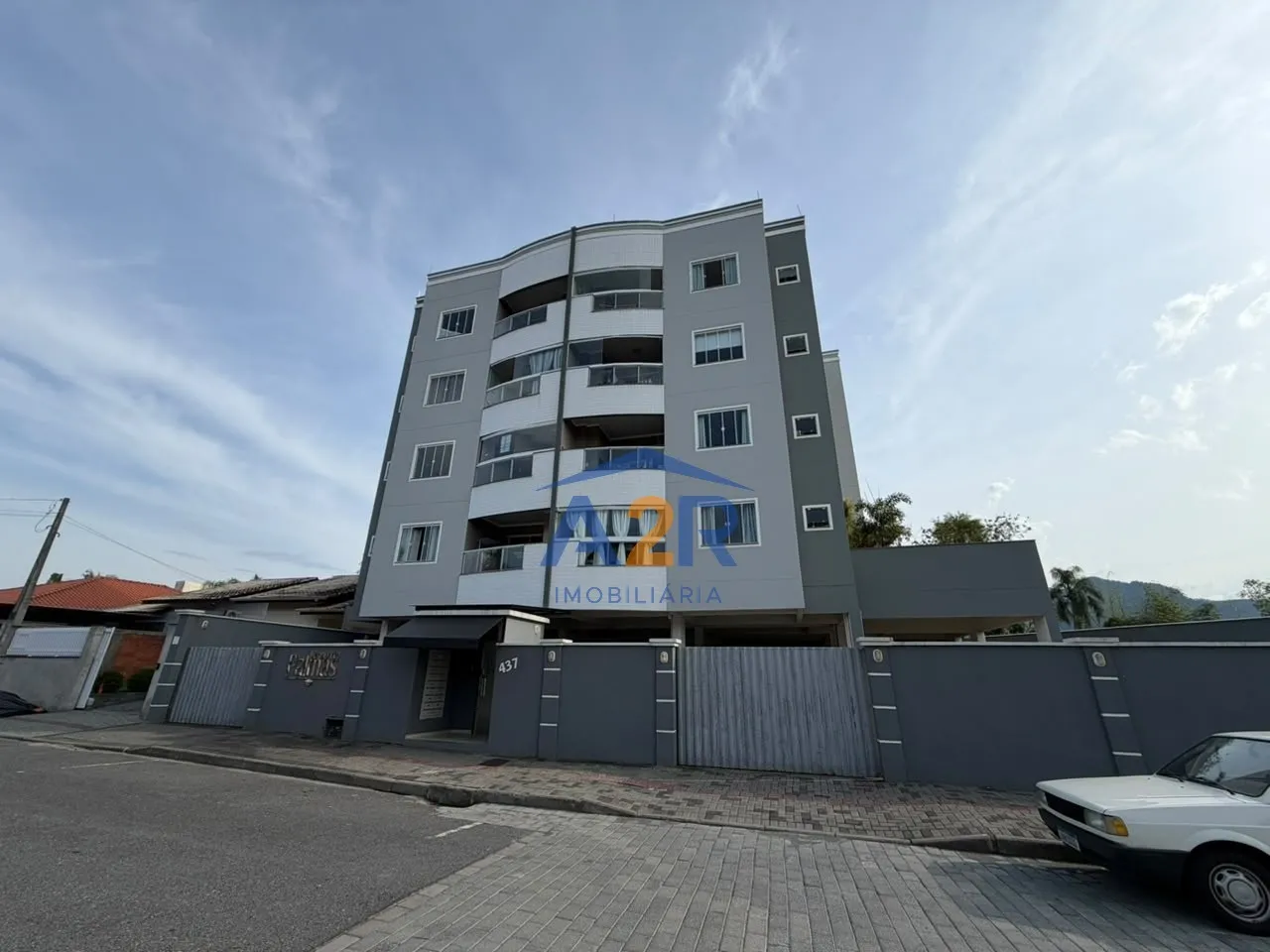 Apartamento à venda com 2 quartos e 1 suíte, 2 vagas, 76m² no Tapajós, Indaial - foto 1