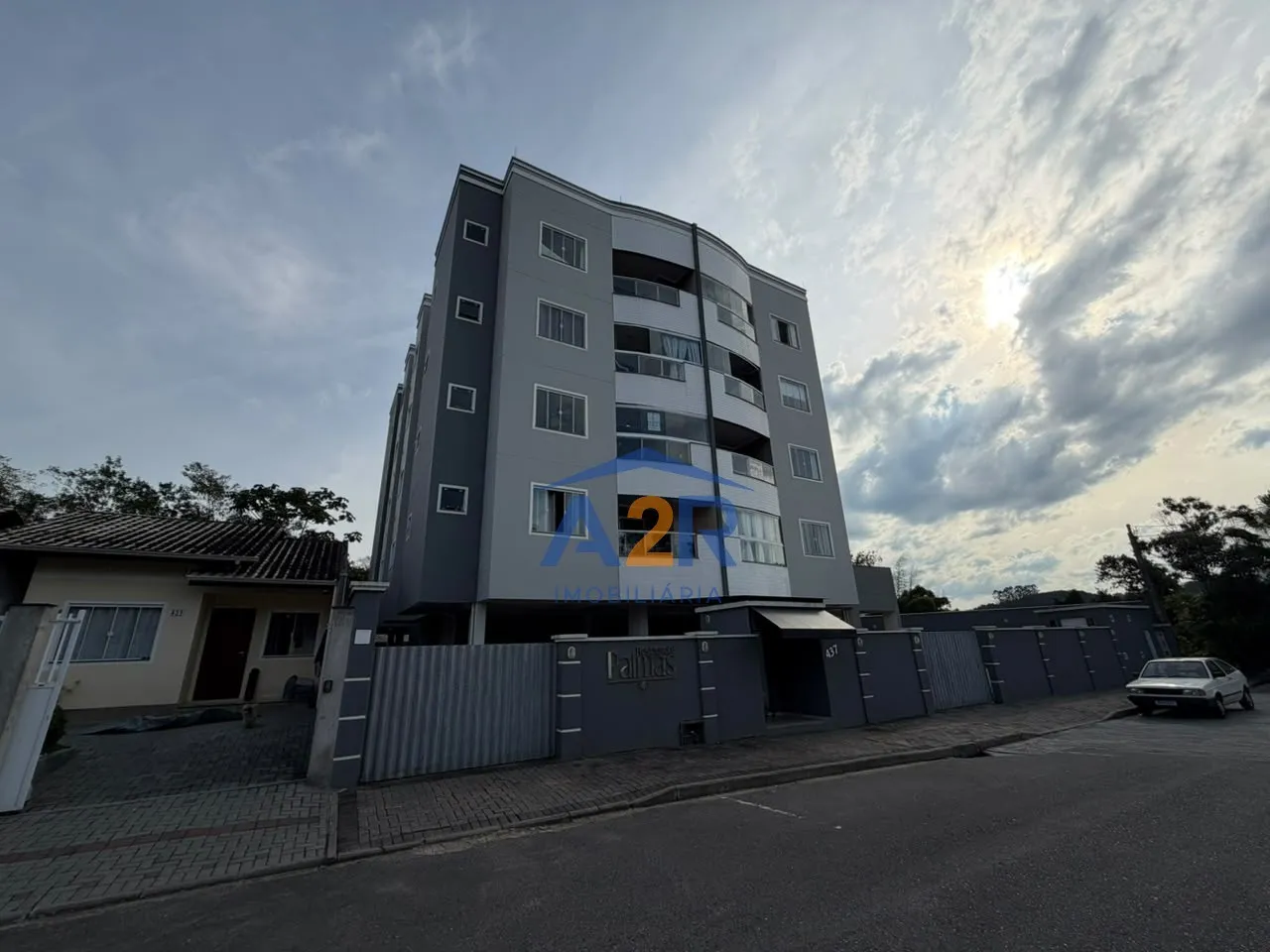 Apartamento à venda com 2 quartos e 1 suíte, 2 vagas, 76m² no Tapajós, Indaial — foto 2