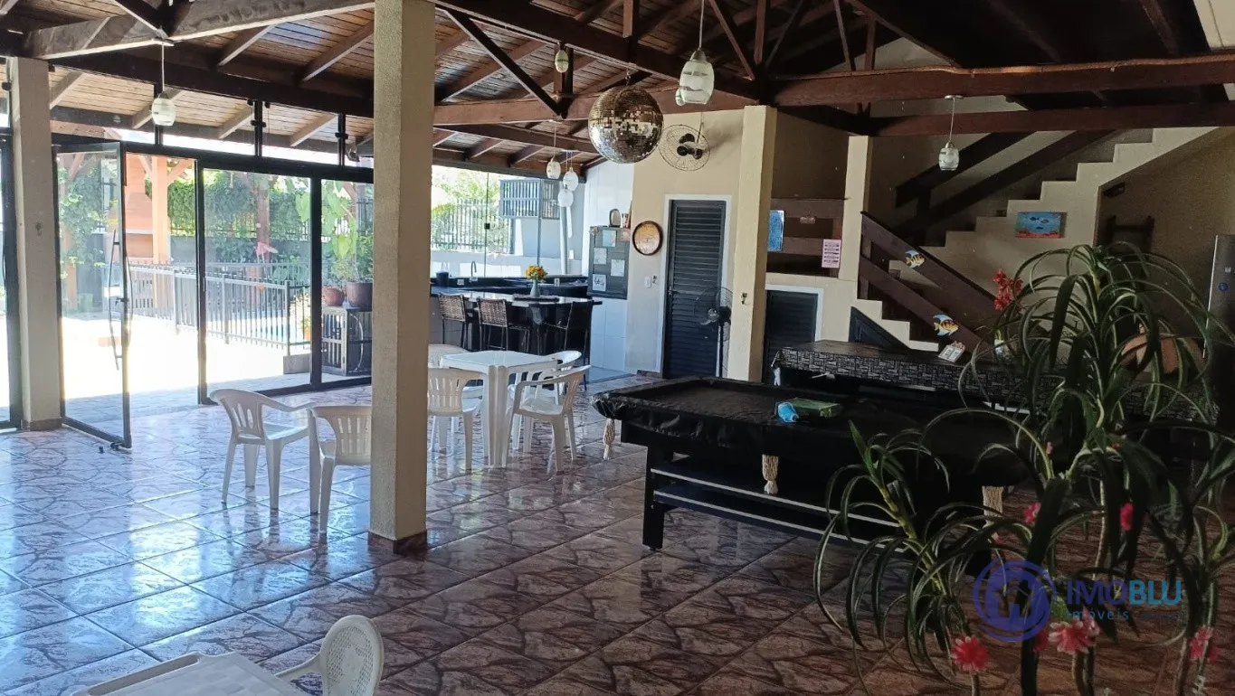 CASA COM PISCINA , CENTRO DE PENHA , DOIS PISOS — foto 3