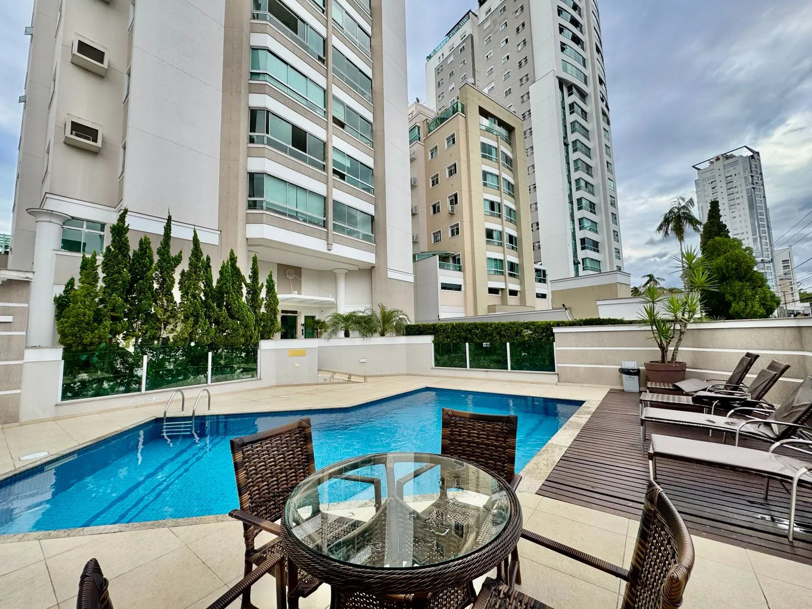 Lindo apartamento no início da Velha - foto 1