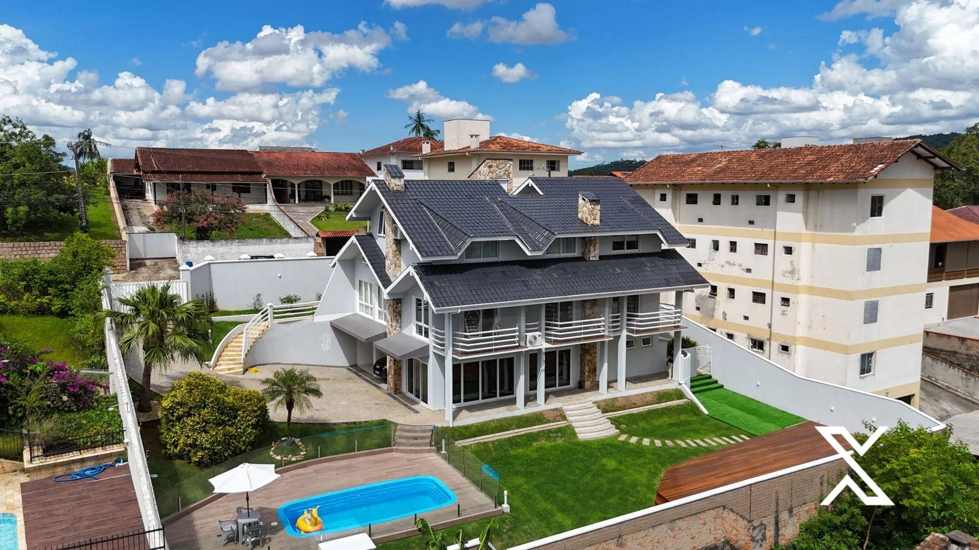 Casa com 3 dormitórios à venda, 450 m por R$ 3.490.000,00 - Velha - Blumenau/SC - foto 1