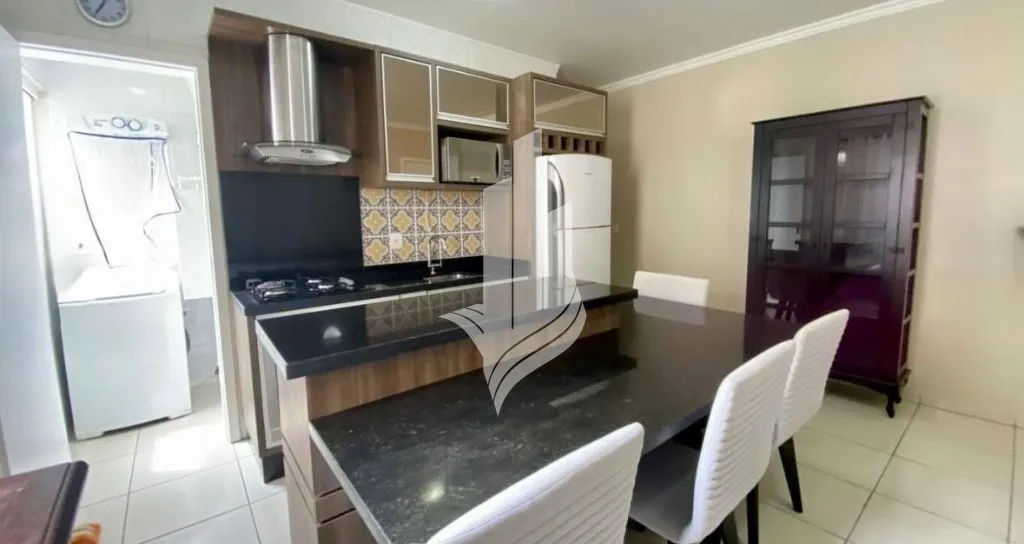 Apartamento mobiliado 2 dormitórios, 1 vaga de garagem — foto 2