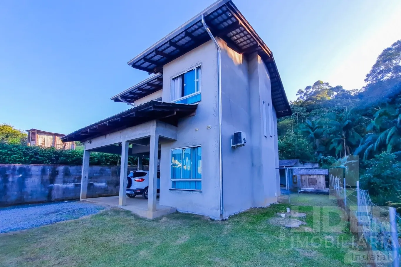 Casa de Alvenaria à Venda - 190 m de área construída, em um terreno de 15.000 m — foto 2