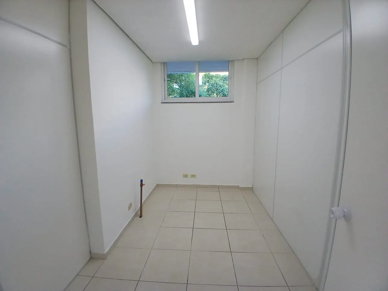 SALA COMERCIAL PARA LOCAÇÃO NO CENTRO — foto 4