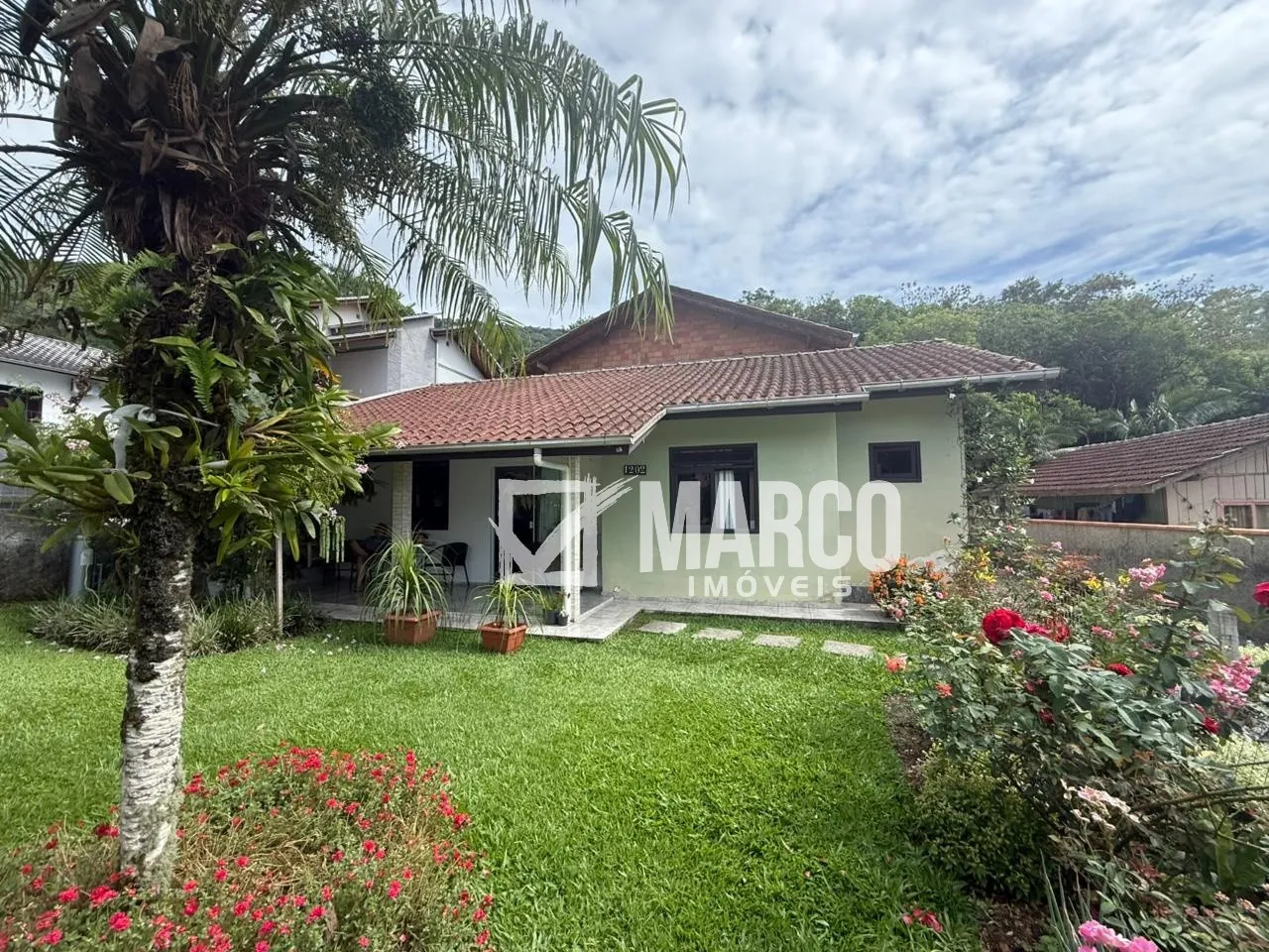 Imóvel completo com duas residências e energia solar em meio à natureza — foto 2