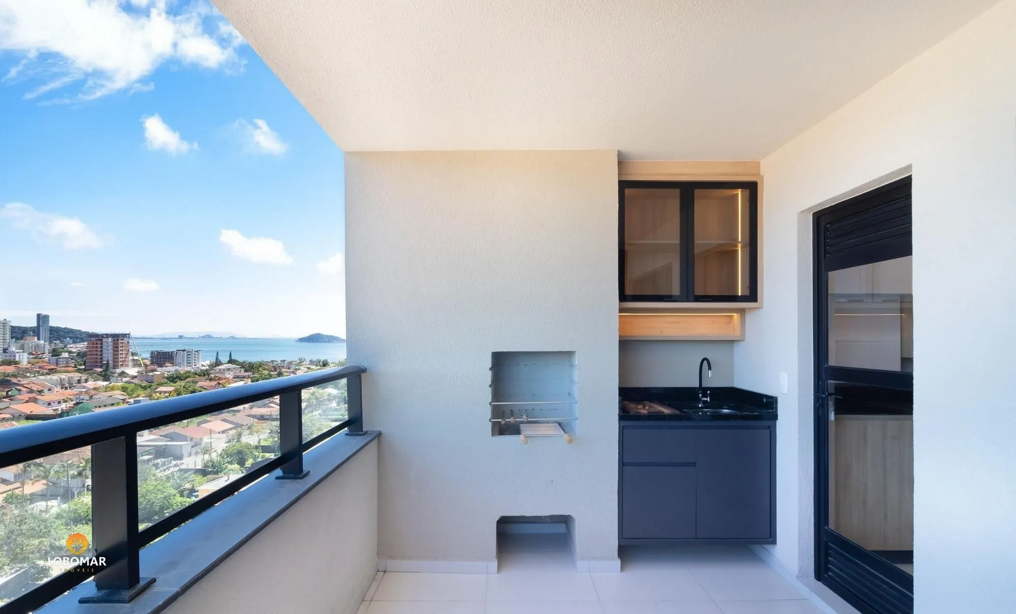 Apto mobiliado com vista mar, à 150m da praia - Penha/SC - foto 1