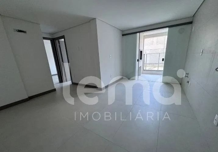 Apartamento à venda com 2 quartos e 1 suíte, 1 vaga, 56m² na região do bairro Praia Brava, próximo à Avenida Carlos Drummond de Andrade, Itajaí — foto 2