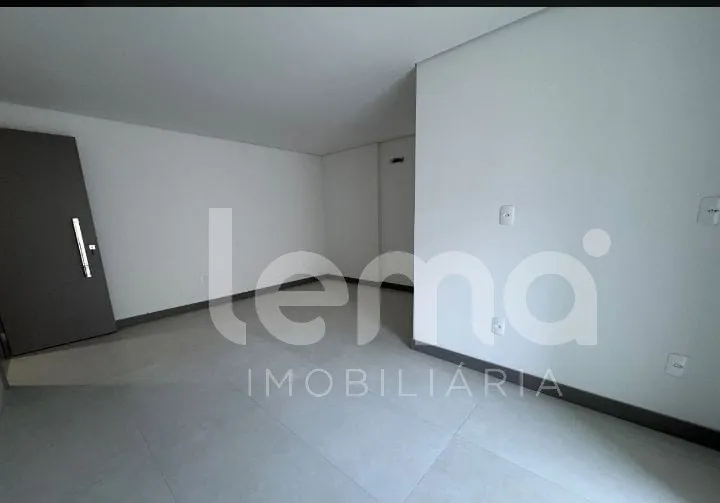 Apartamento à venda com 2 quartos e 1 suíte, 1 vaga, 56m² na região do bairro Praia Brava, próximo à Avenida Carlos Drummond de Andrade, Itajaí — foto 3