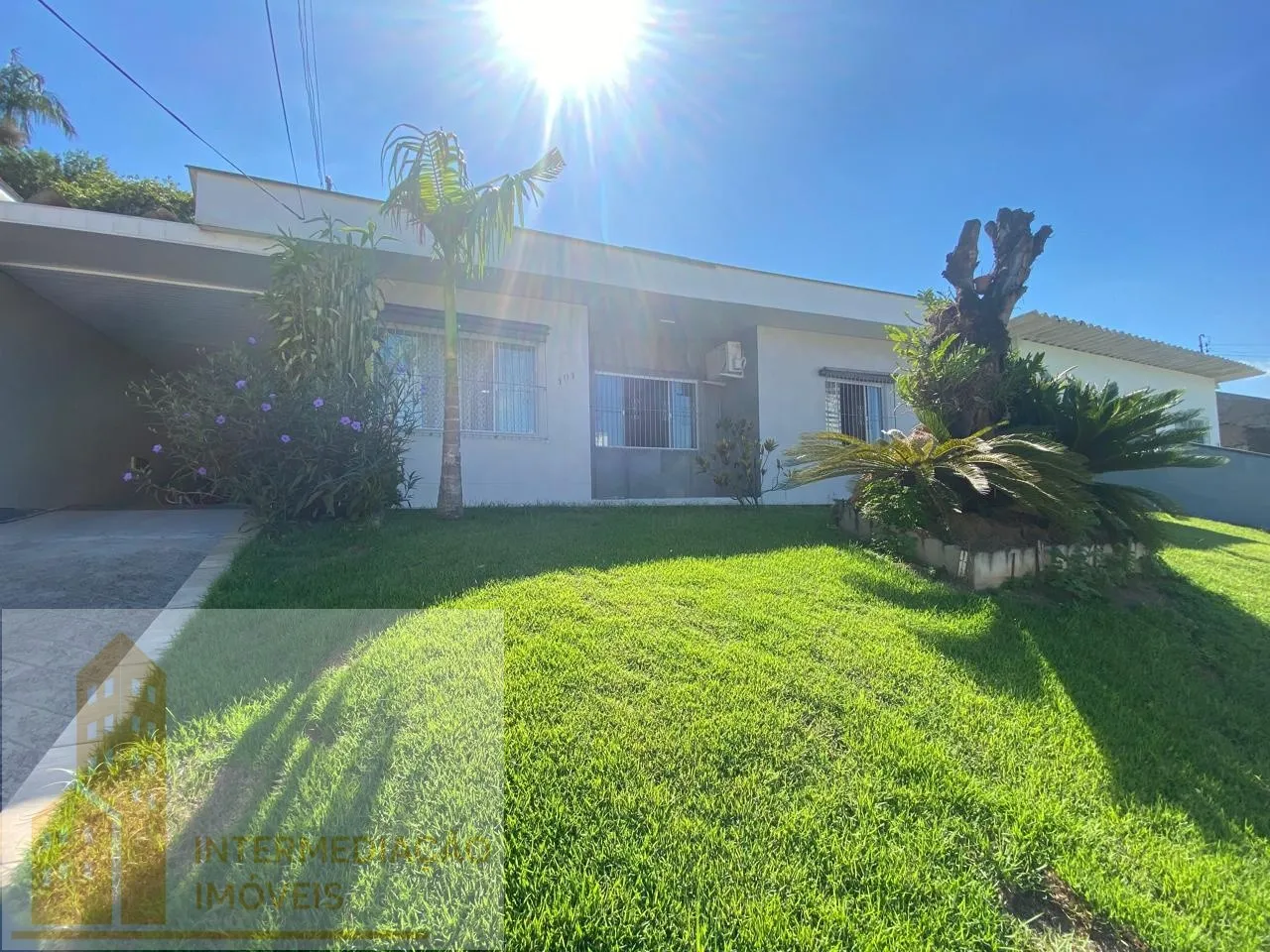 Casa no bairro da Velha contendo 3 quartos e ampla área de festas. — foto 5