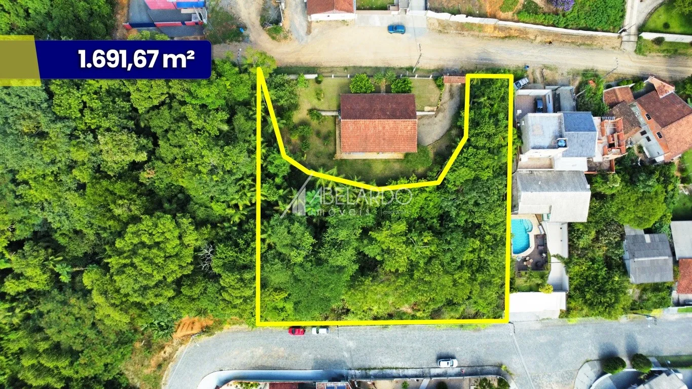 TERRENO ZR1 COM ÁREA TOTAL DE 1.692,00M, COM 52M DE FRENTE - LOCALIZADO NO BAIRRO SALTO WEISSBACH - foto 1