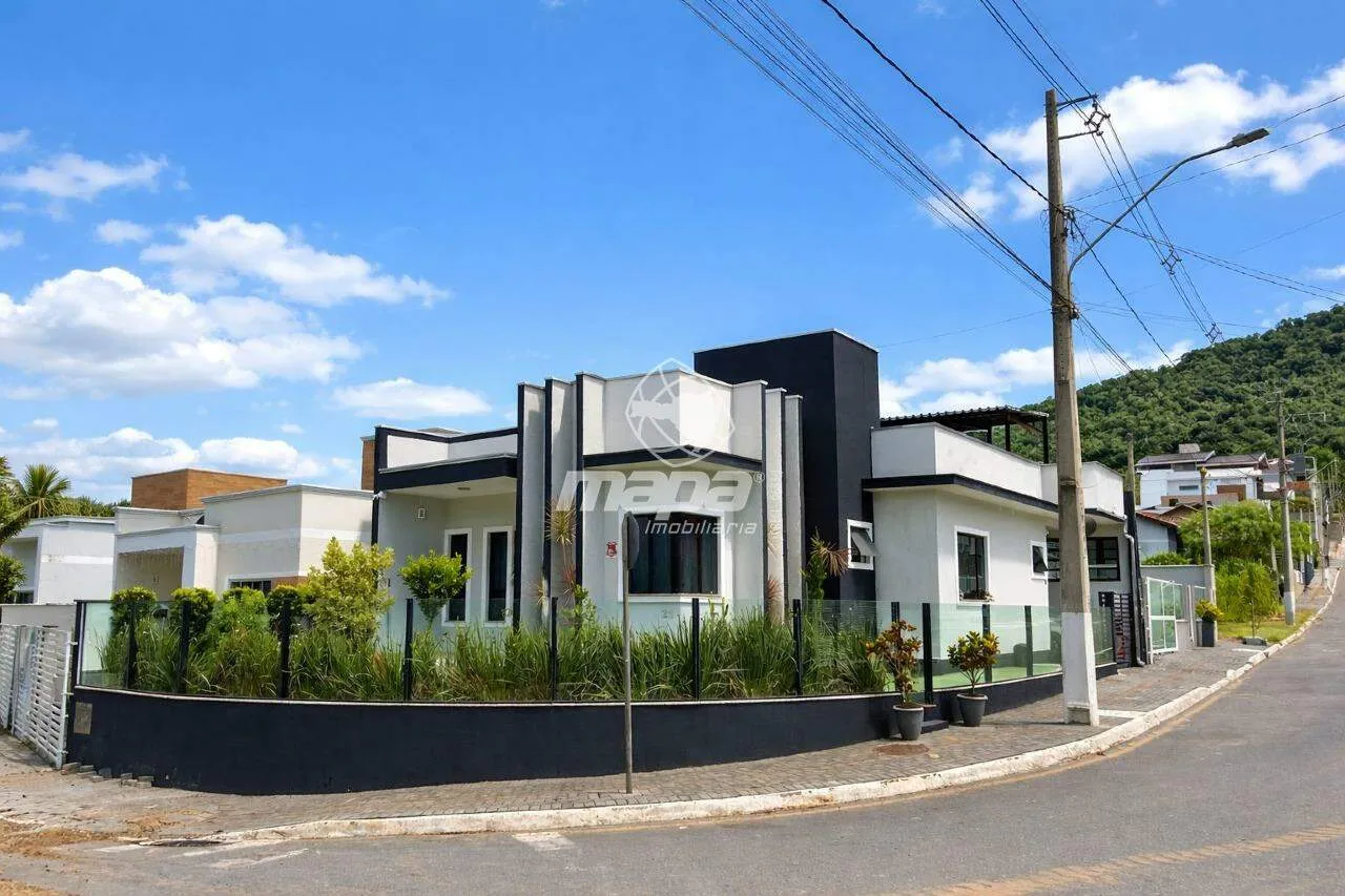 Casa à venda em Indaial (Estrada das Areias) - 3 quartos, 2 vagas, mobiliada, financiamento - foto 1