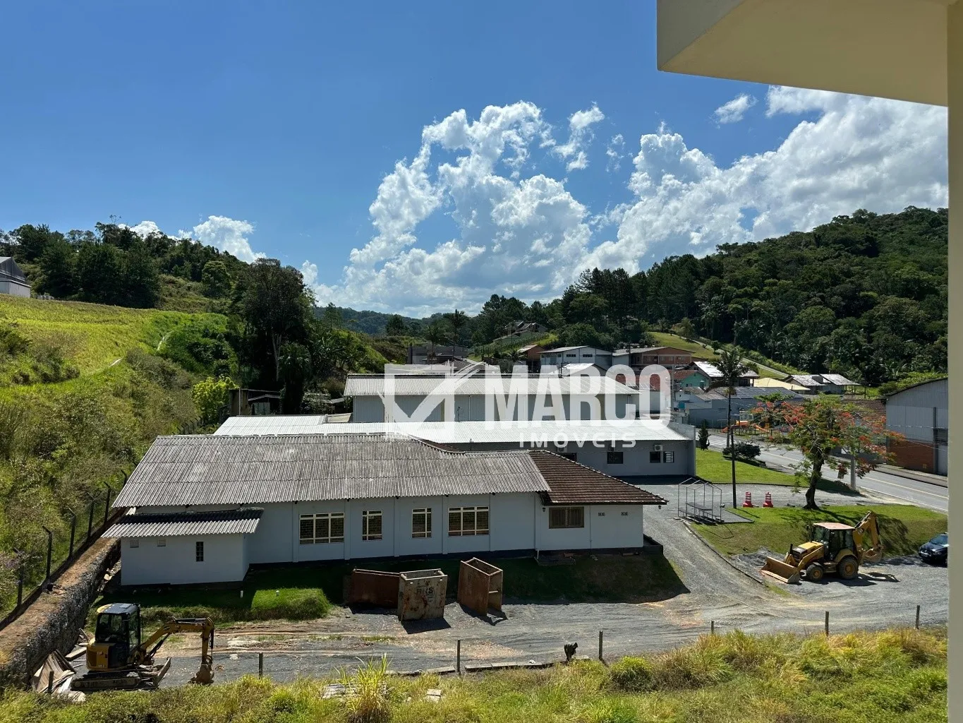 Apartamento Semi-Mobiliado em Pomerode - Ultimo andar, Piscina e salão de festas - — foto 3